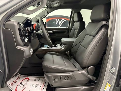 New 2025 GMC Sierra 2500 SLT image 12