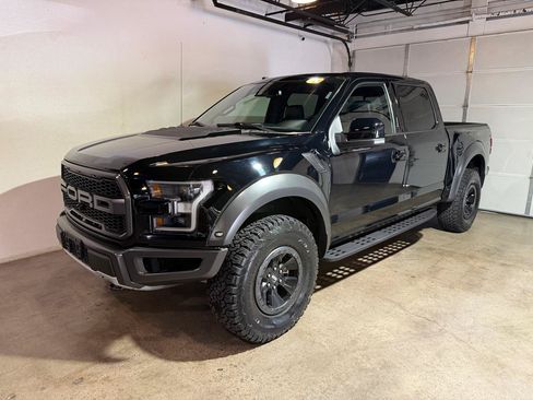 Used 2018 Ford F150 Raptor w/ Equipment Group 802A Luxury AWD/4WD image 3