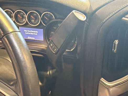 Used 2020 Chevrolet Silverado 1500 RST w/ All-Star Edition image 24