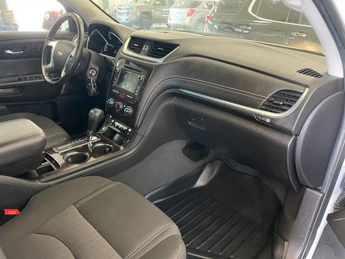 Used 2016 Chevrolet Traverse LT FWD image 22