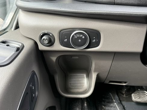 Used 2020 Ford Transit 250 Medium Roof image 21