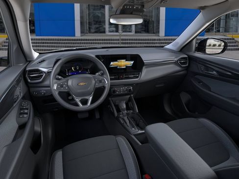 New 2026 Chevrolet TrailBlazer LT w/ LT Cold Weather Package AWD/4WD image 15