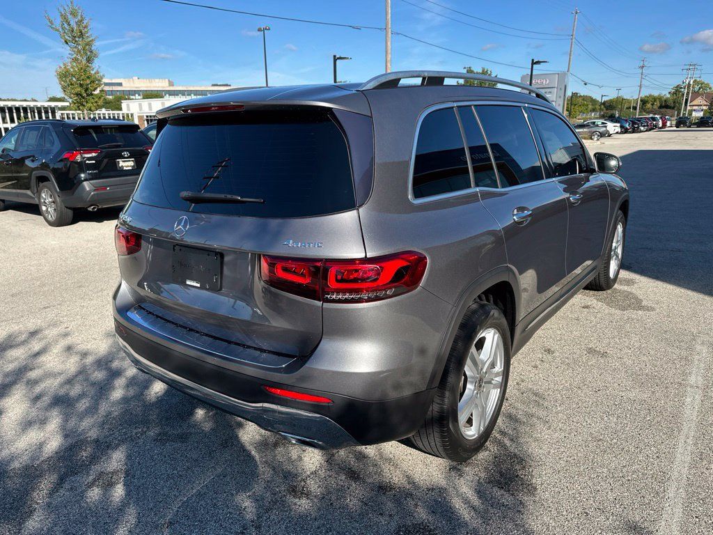Used 2021 Mercedes-Benz GLB 250 4MATIC w/ Premium Package image 8
