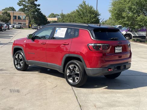 Used 2018 Jeep Compass Trailhawk w/ Popular Equipment Group AWD/4WD image 7