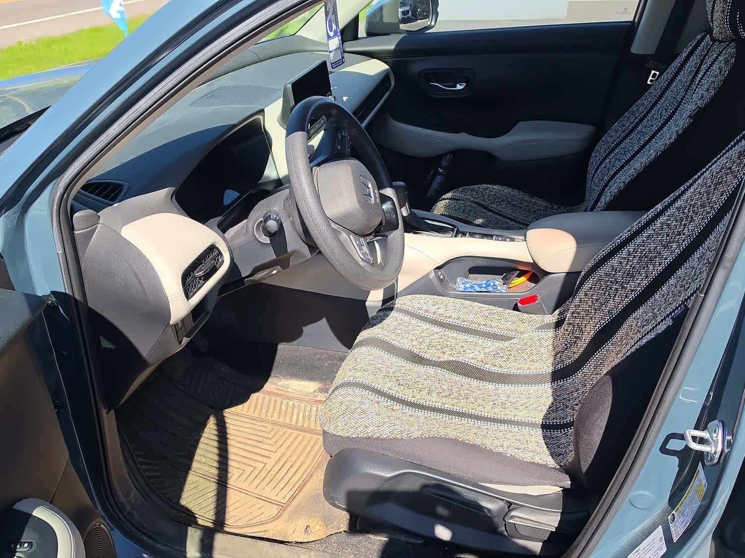 Used 2024 Honda HR-V LX image 12