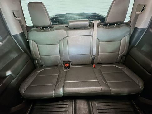 Used 2021 GMC Sierra 1500 4x4 Crew Cab w/ Sierra Value Package image 13