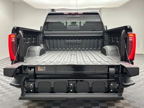 New 2026 GMC Sierra 2500 Denali w/ Denali Reserve Package image 14