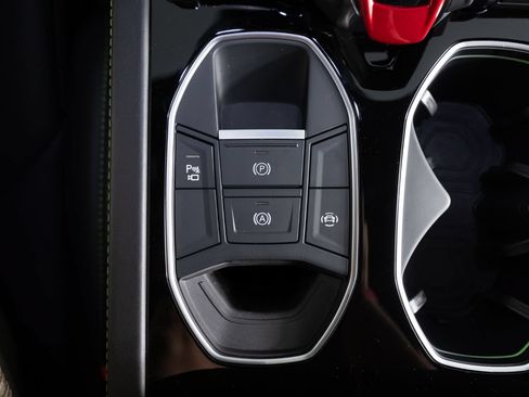 Used 2021 Lamborghini Urus AWD/4WD image 52