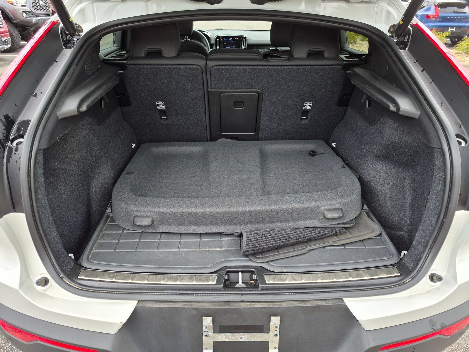 Used 2023 Volvo C40 P8 Recharge Ultimate w/ Protection Package Premier AWD/4WD image 31
