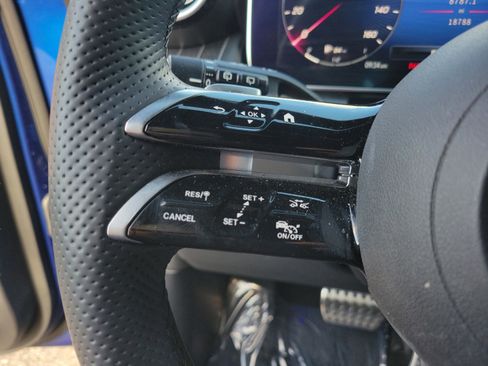 Certified 2023 Mercedes-Benz GLC 300 image 23
