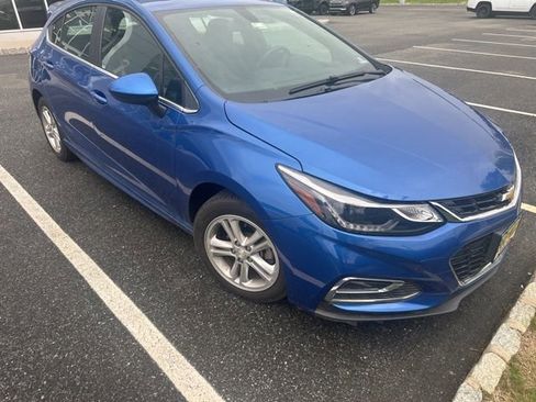 Used 2017 Chevrolet Cruze LT w/ RS Package FWD image 2
