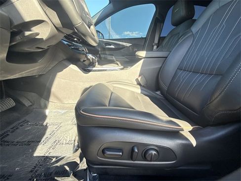 Used 2024 Buick Envista Avenir image 12