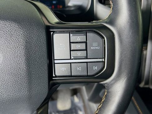 Used 2023 Ford Expedition Platinum image 17