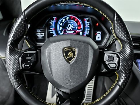 Used 2018 Lamborghini Aventador S AWD/4WD image 24