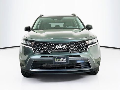 Used 2023 Kia Sorento S w/ Panoramic Sunroof Package image 2