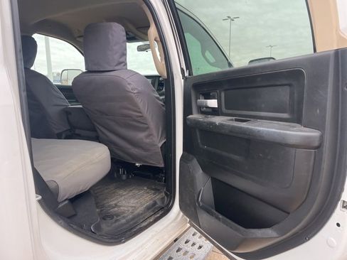 Used 2019 RAM 2500 Tradesman image 17