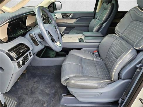 Used 2021 Lincoln Navigator Black Label w/ Cargo Convenience Package AWD/4WD image 17