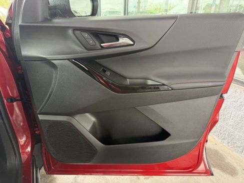 Used 2025 Chevrolet Equinox RS w/ Safety and Technology Package FWD image 36