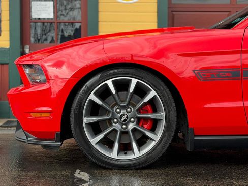 Used 2012 Ford Mustang GT Premium image 32