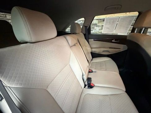 Used 2018 Kia Sorento AWD image 30