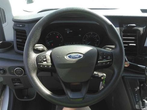 Used 2024 Ford Transit 350 XLT RWD image 5
