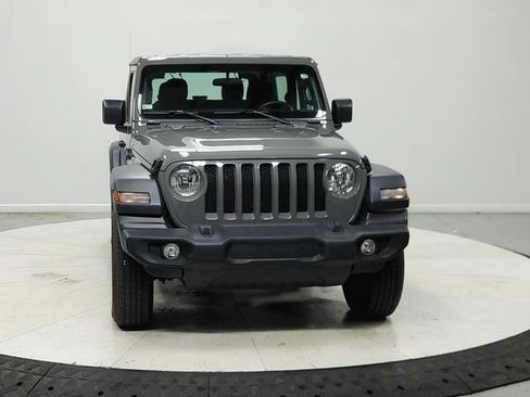Used 2023 Jeep Wrangler Sport AWD/4WD image 3