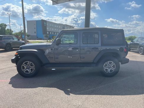Used 2021 Jeep Wrangler Unlimited Sport AWD/4WD image 13