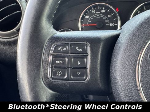 Used 2016 Jeep Wrangler Unlimited Sport w/ Connectivity Group image 7