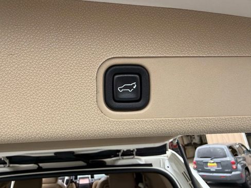 Used 2012 Cadillac Escalade Luxury w/ Livery Package image 26