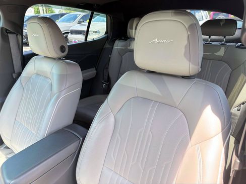 Used 2025 Buick Envista Avenir FWD image 13