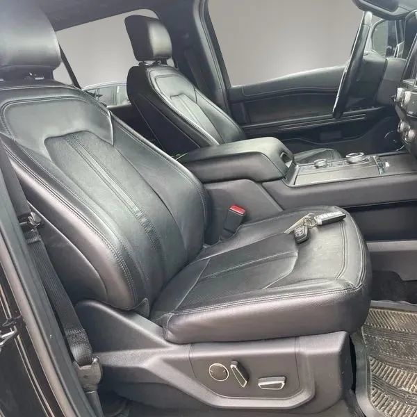 Used 2020 Ford Expedition Limited AWD/4WD image 23