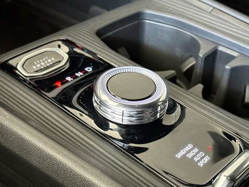New 2026 Jeep Cherokee Limited AWD/4WD image 14