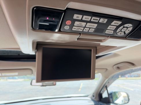 Used 2017 Honda Pilot Elite image 27