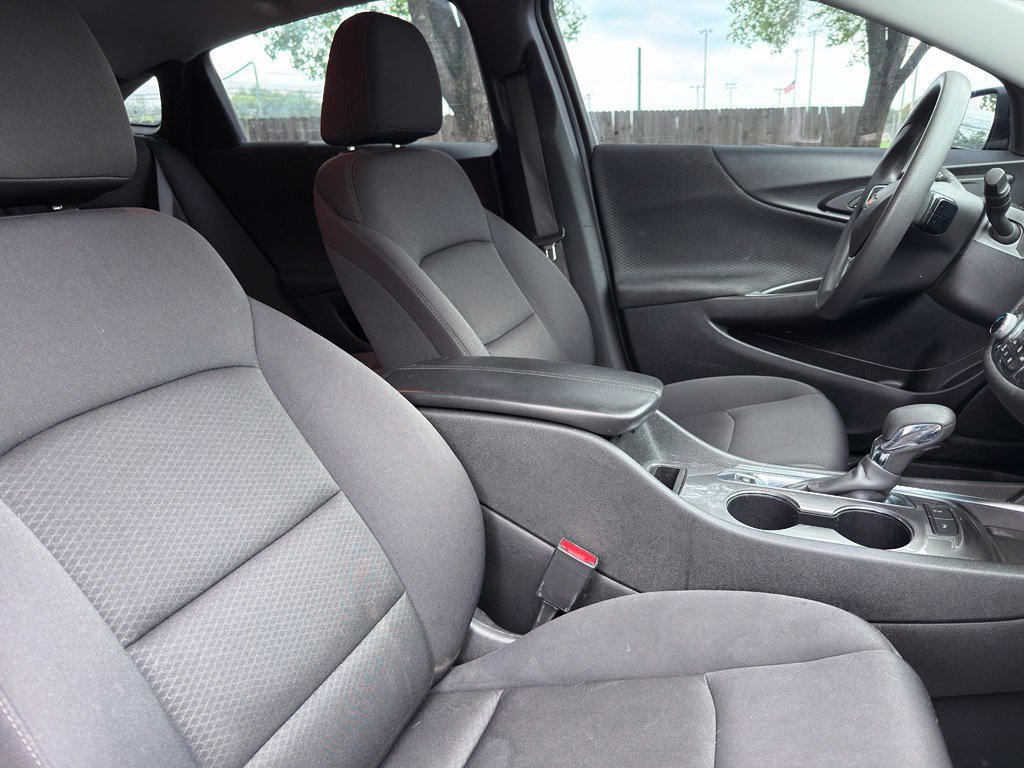 Used 2024 Chevrolet Malibu LT FWD image 31