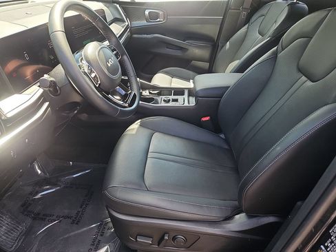 Certified 2025 Kia Sorento S AWD/4WD image 26