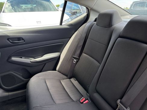 Used 2025 Nissan Altima 2.5 SV FWD image 40