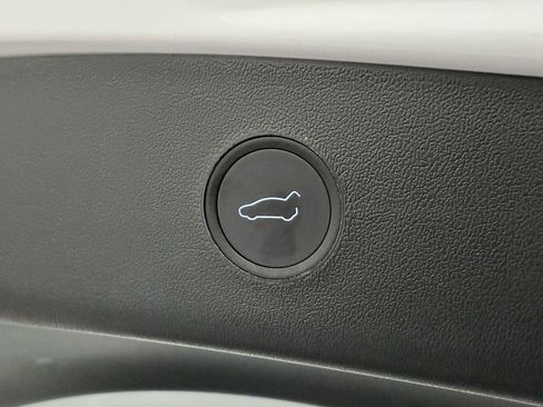 Used 2022 Tesla Model 3 Performance AWD/4WD image 32