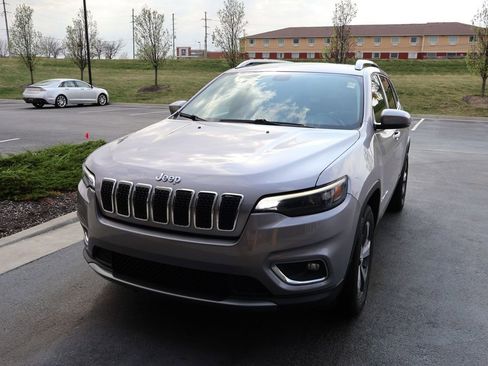 Used 2020 Jeep Cherokee Limited image 1