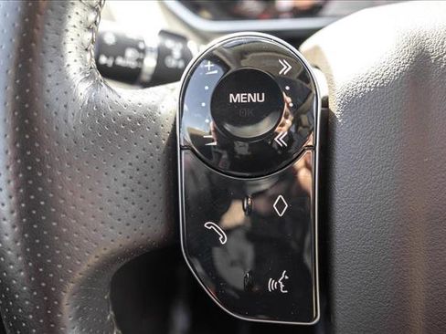 Used 2020 Land Rover Range Rover Sport HSE image 16