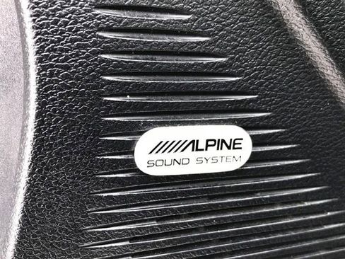 Used 2018 Dodge Challenger R/T Plus image 19