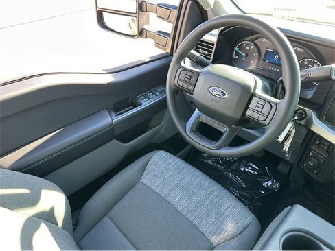 New 2026 Ford F250 XLT image 13