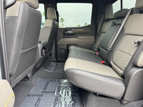 Used 2024 Chevrolet Silverado 1500 ZR2 w/ Technology Package image 16