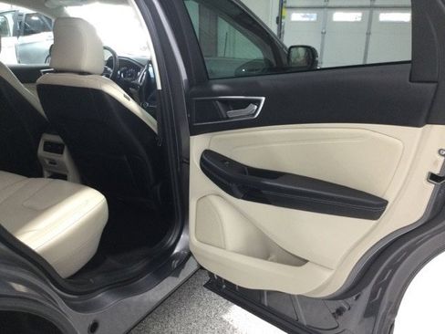 Certified 2022 Ford Edge Titanium w/ Equipment Group 301A image 18