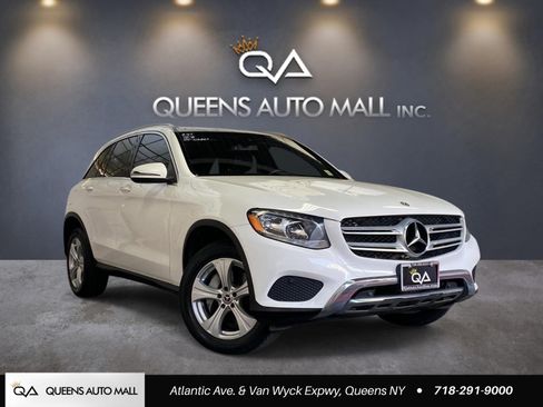 Used 2018 Mercedes-Benz GLC 300 4MATIC image 1