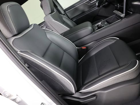 Used 2026 GMC Sierra EV Elevation w/ LPO, Elevation Dark Package image 31