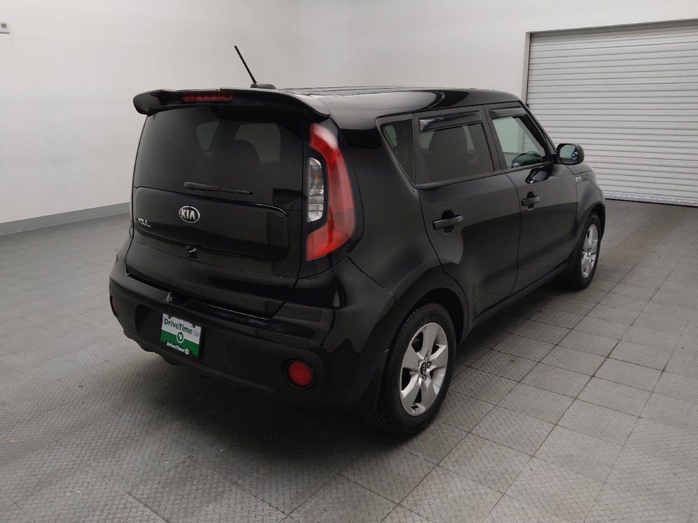Used 2018 Kia Soul w/ Option Group 020 FWD image 9