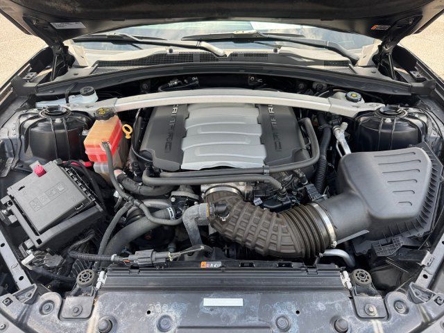 Used 2017 Chevrolet Camaro SS RWD image 19