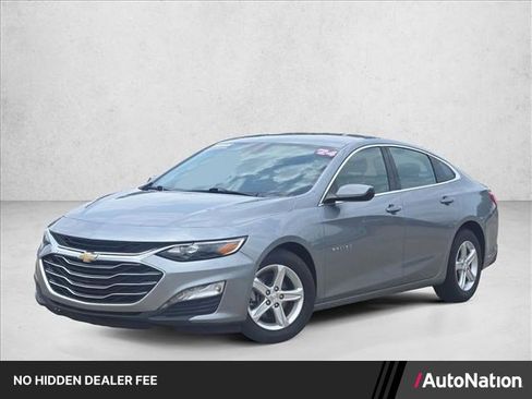 Used 2024 Chevrolet Malibu LT FWD image 1