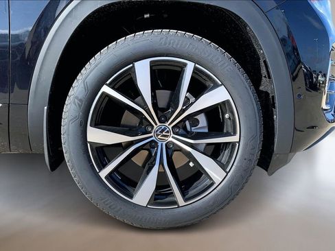 New 2026 Volkswagen Atlas Cross Sport SEL Premium R-Line AWD/4WD image 13