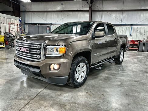 Used 2016 GMC Canyon SLE w/ SLE Convenience Package image 4